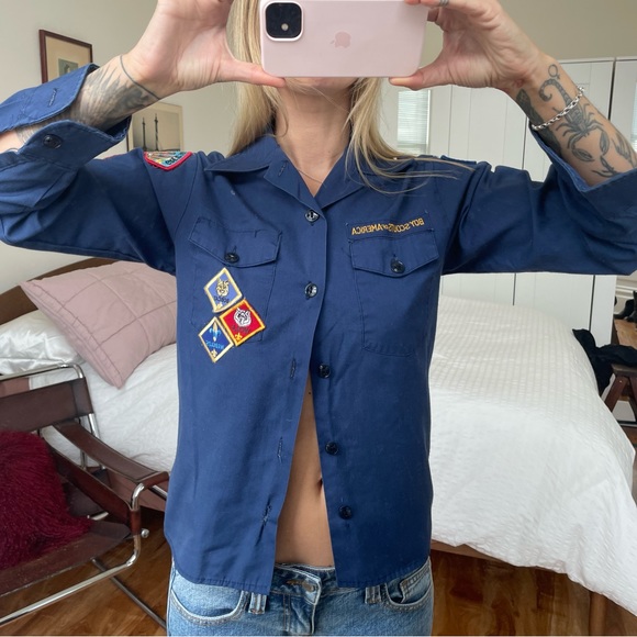 BOY SCOUTS BUTTON UP - Picture 2 of 9